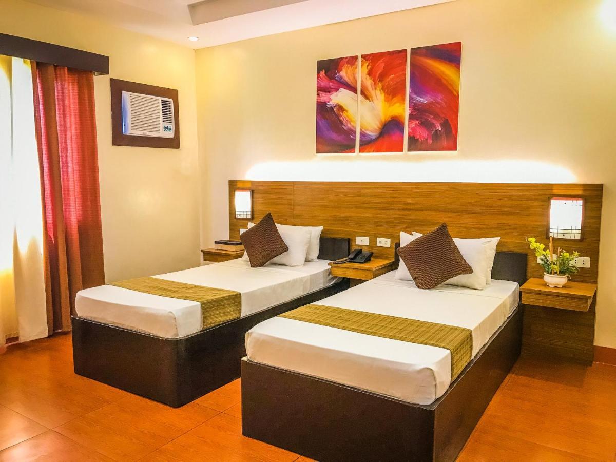 Klir Waterpark Resort And Hotels Guiguinto 外观 照片