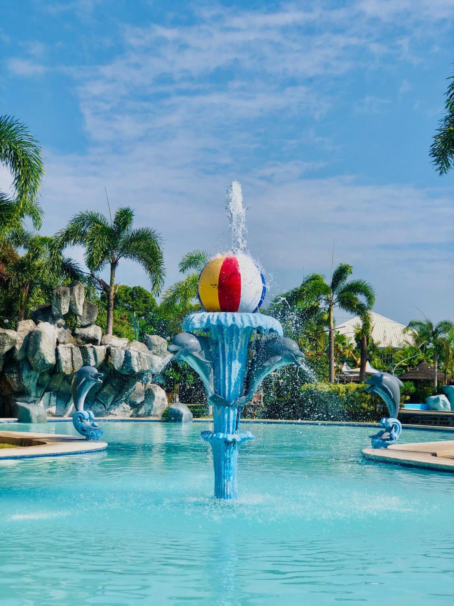 Klir Waterpark Resort And Hotels Guiguinto 外观 照片