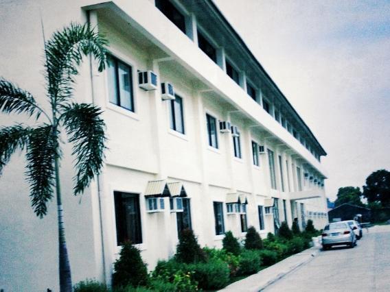 Klir Waterpark Resort And Hotels Guiguinto 外观 照片